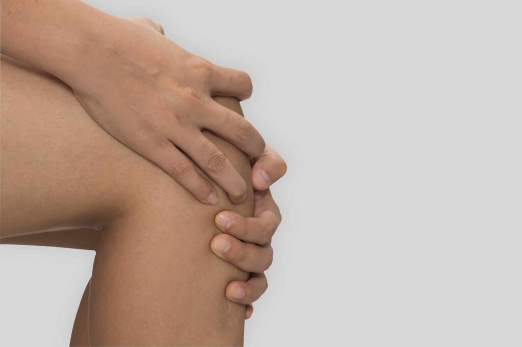 Man with knee pain, arthrosis of the knee.